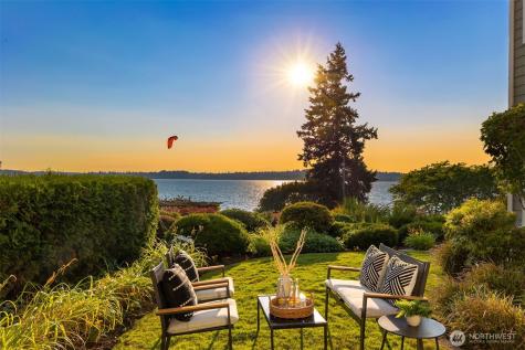 6620 Lake Washington Boulevard NE Kirkland WA 98033