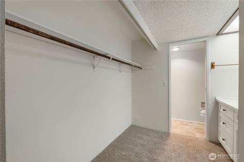 8501 Zircon Drive SW Lakewood WA 98498
