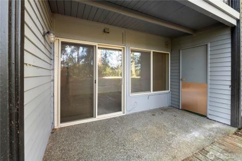 8501 Zircon Drive SW Lakewood WA 98498