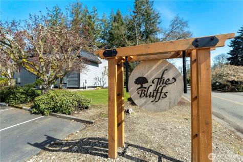 8501 Zircon Drive SW Lakewood WA 98498