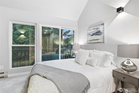 1940 N Northgate Way Seattle WA 98133