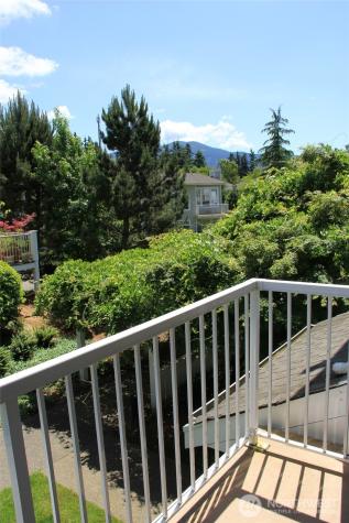 5246 237th Terrace SE Issaquah WA 98029