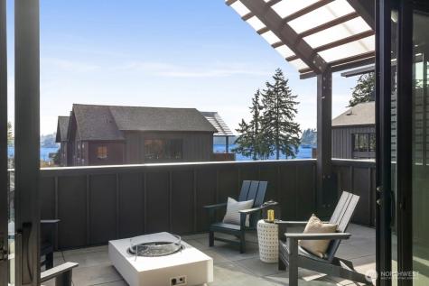 4566 Flying Goat Avenue NE Bainbridge Island WA 98110