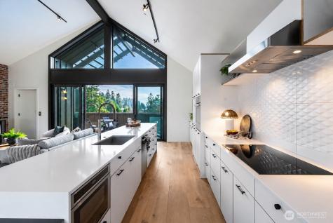 4566 Flying Goat Avenue NE Bainbridge Island WA 98110