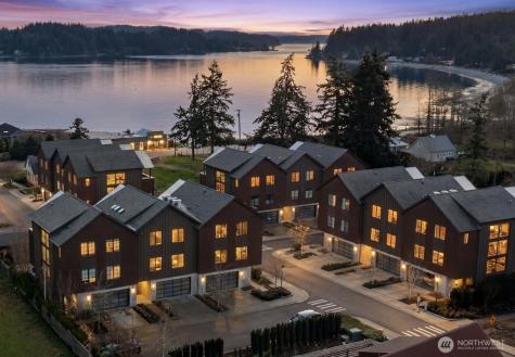 4566 Flying Goat Avenue NE Bainbridge Island WA 98110