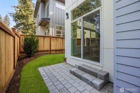 8407 NE 137th Street Kirkland WA 98034