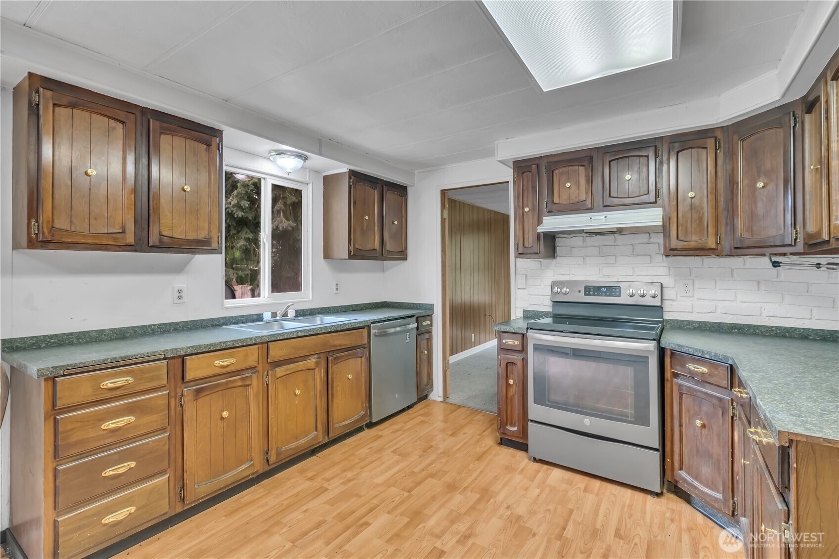 8214 191st Street E Puyallup WA 98375