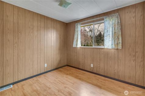 8214 191st Street E Puyallup WA 98375