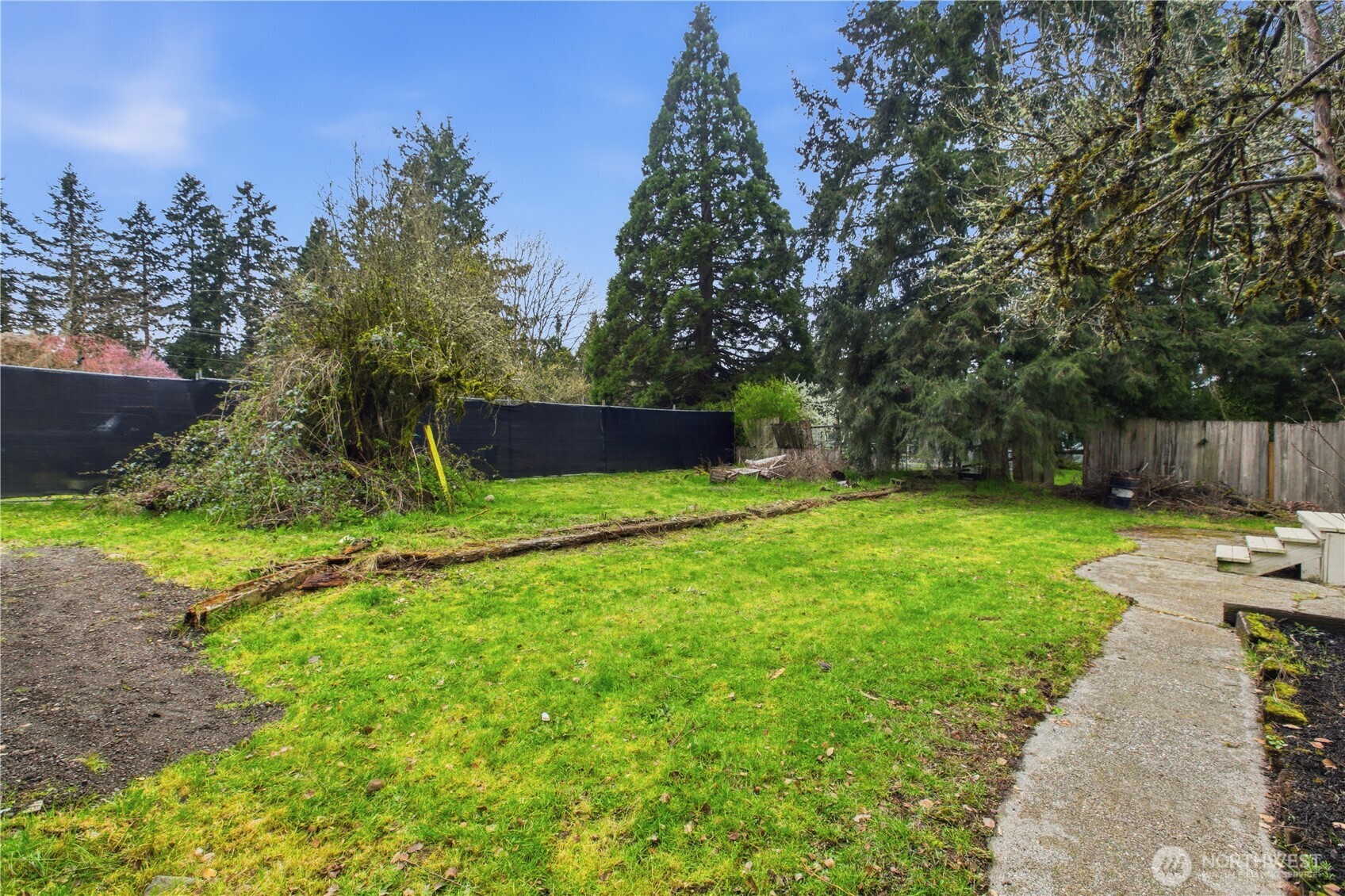 8214 191st Street E Puyallup WA 98375