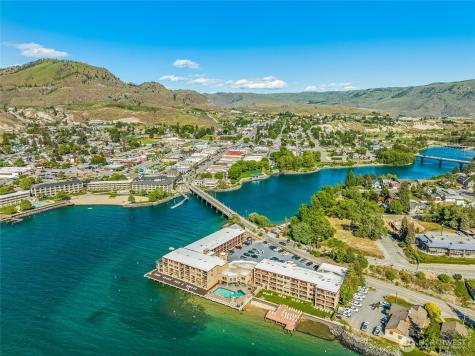 322 W Woodin Avenue Chelan WA 98816