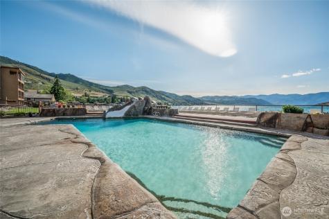 322 W Woodin Avenue Chelan WA 98816