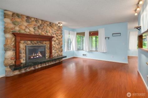5915 Highway Place Everett WA 98203