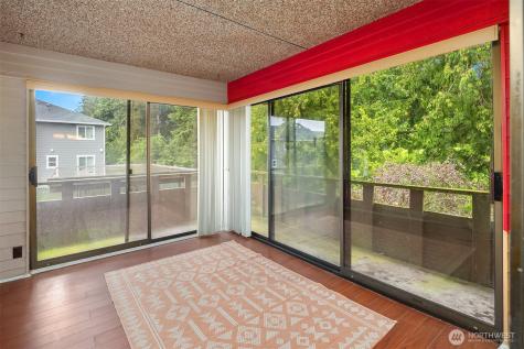 5915 Highway Place Everett WA 98203