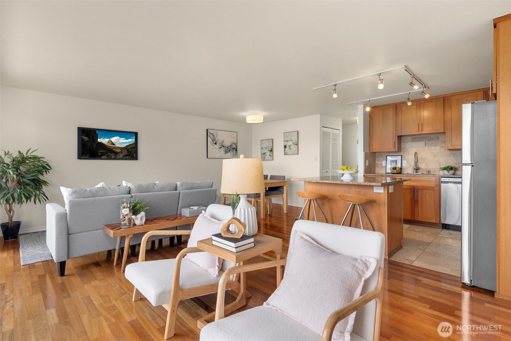 1001 Queen Anne Avenue N Seattle WA 98109