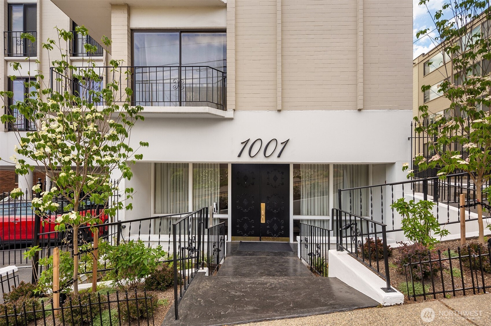 1001 Queen Anne Avenue N Seattle WA 98109