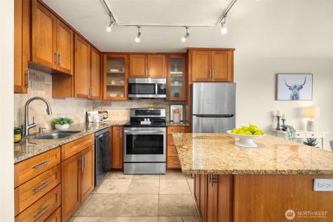 1001 Queen Anne Avenue N Seattle WA 98109