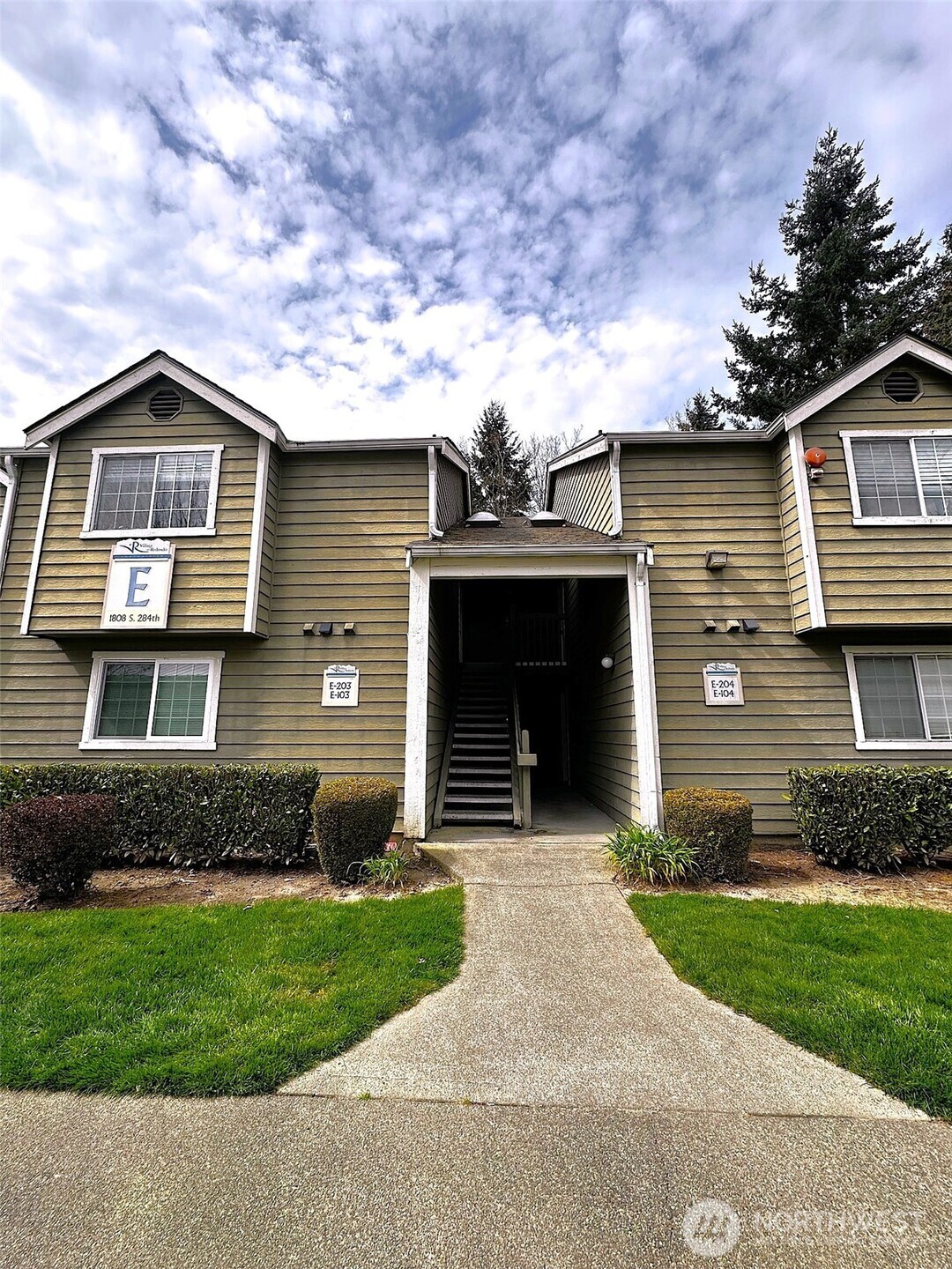 1808 S 284th Lane Federal Way WA 98003