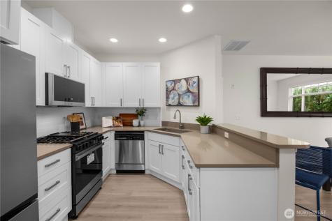 952 232nd Place NE Sammamish WA 98074