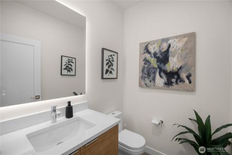 952 232nd Place NE Sammamish WA 98074