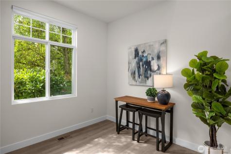 952 232nd Place NE Sammamish WA 98074