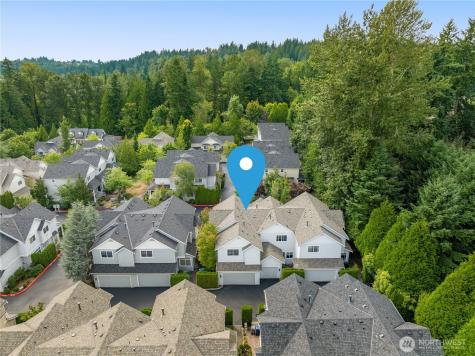 952 232nd Place NE Sammamish WA 98074