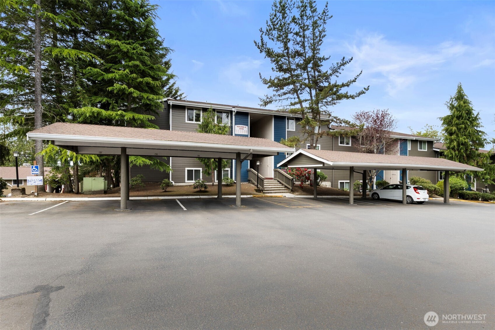 20198 Vikings Crest Loop NE Poulsbo WA 98370