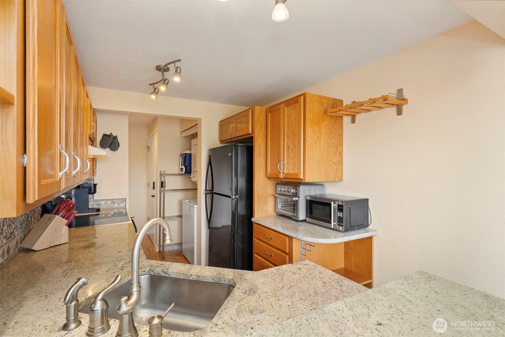 20198 Vikings Crest Loop NE Poulsbo WA 98370
