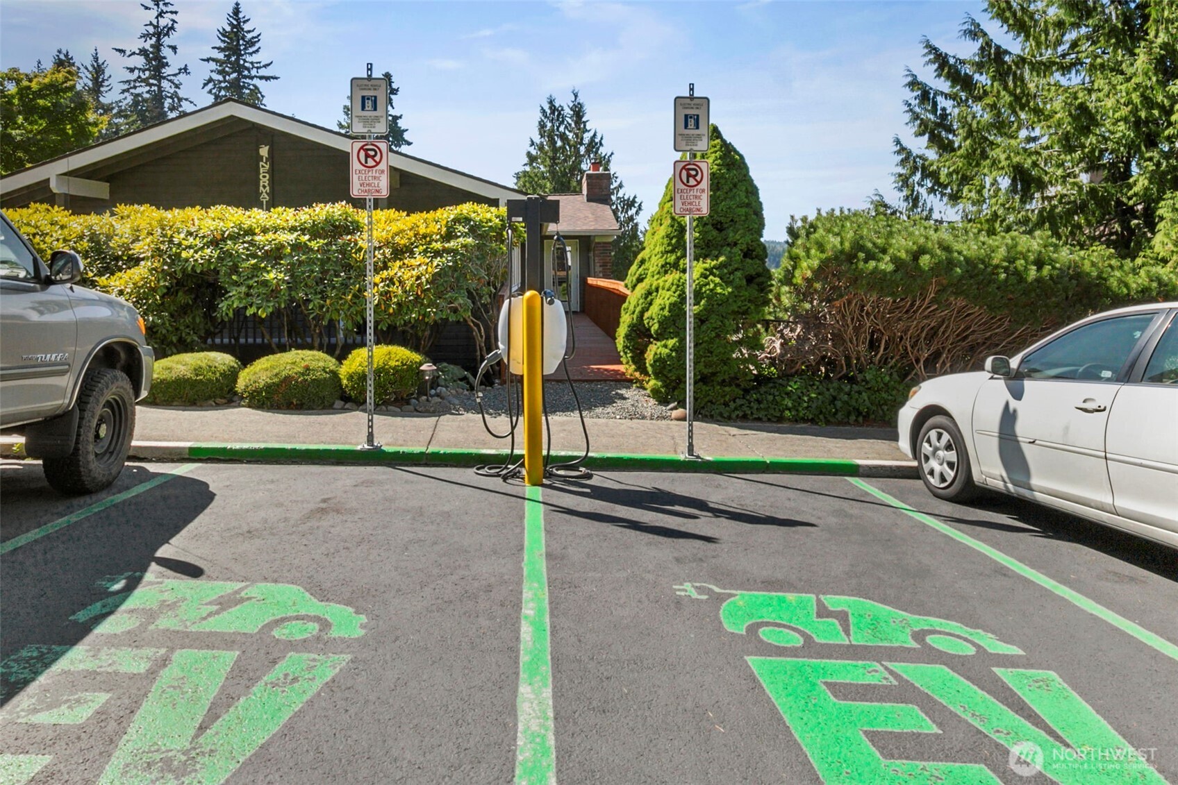 20198 Vikings Crest Loop NE Poulsbo WA 98370