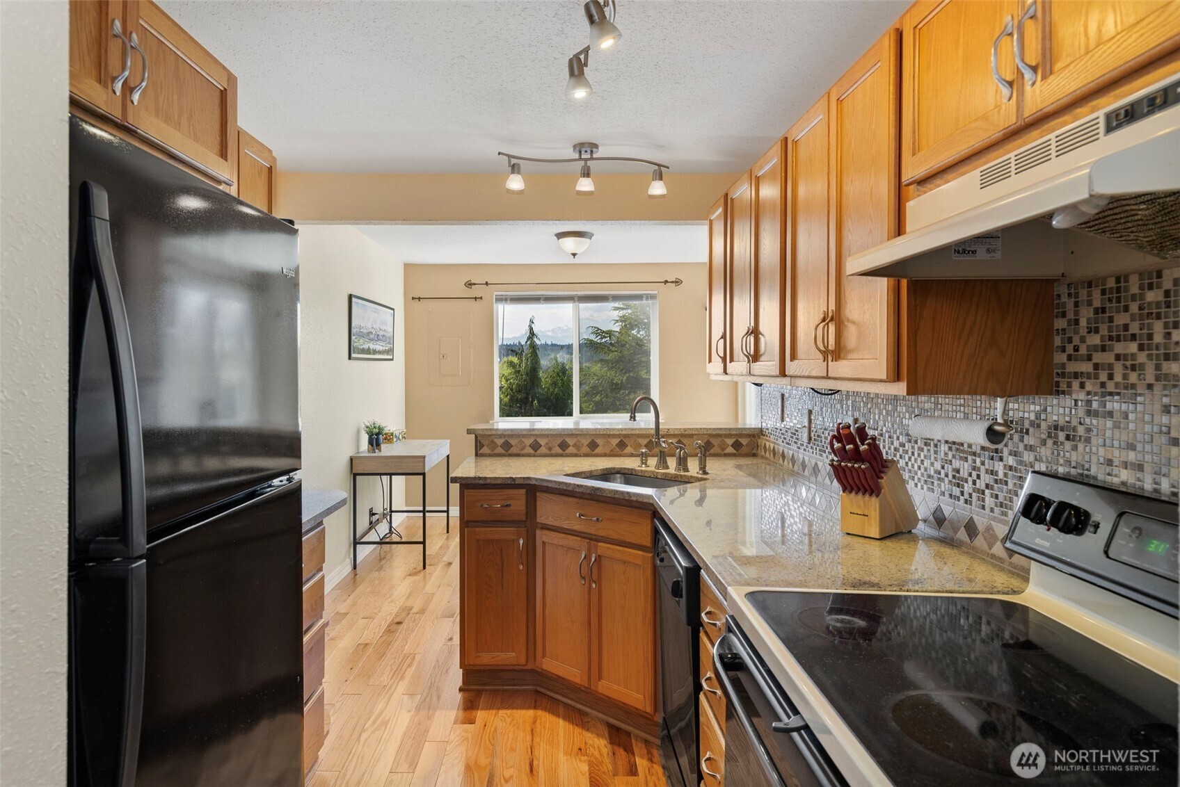 20198 Vikings Crest Loop NE Poulsbo WA 98370