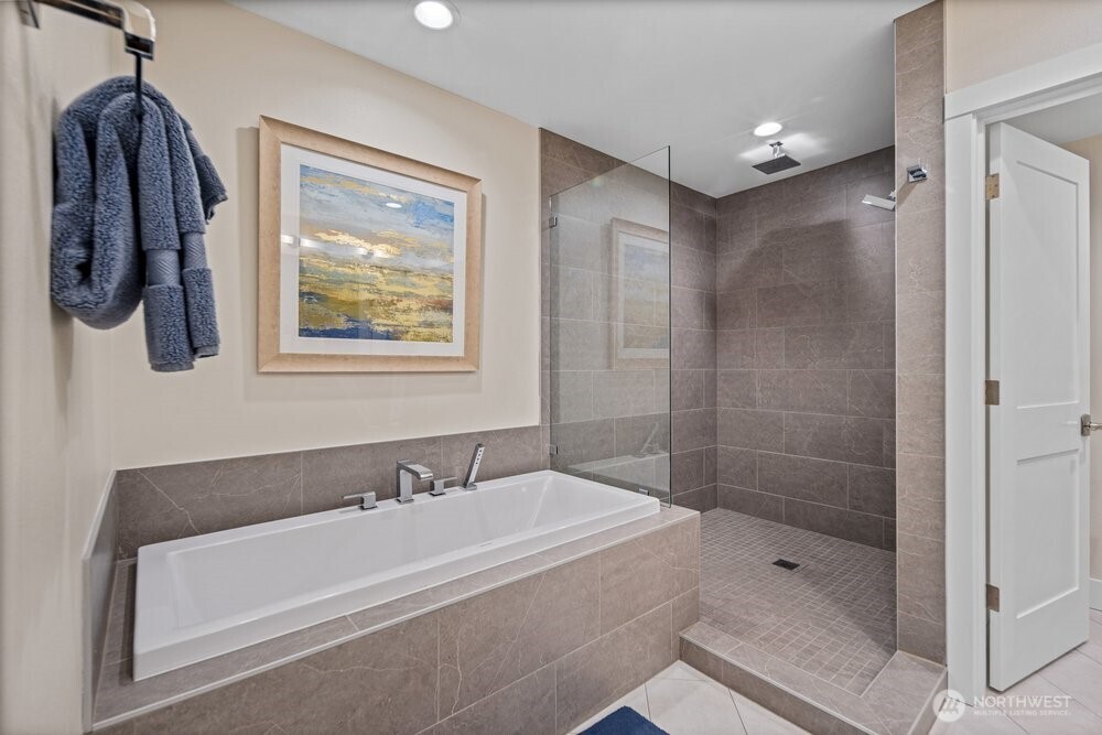 11223 NE 13th Lane Bellevue WA 98004