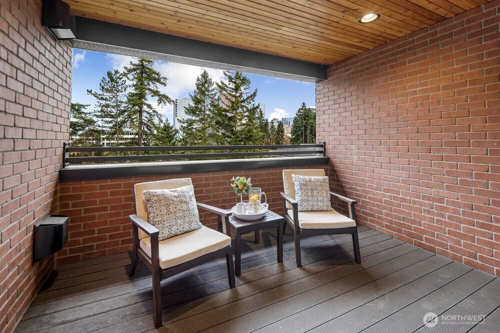 11223 NE 13th Lane Bellevue WA 98004