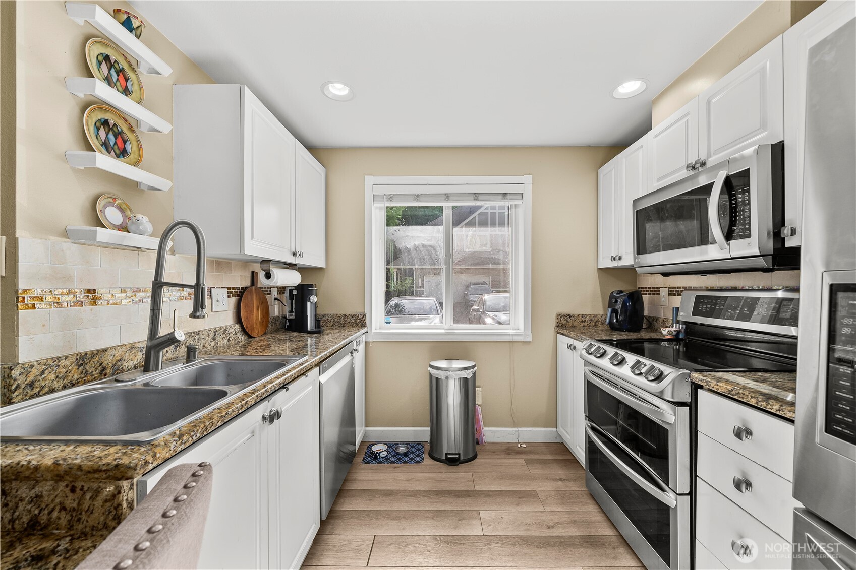6825 Cougar Mountain Way Bellevue WA 98006