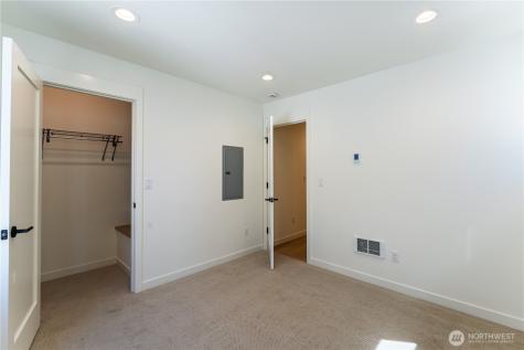 10350 Wallingford Avenue N Seattle WA 98133