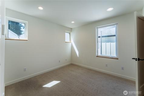 10350 Wallingford Avenue N Seattle WA 98133