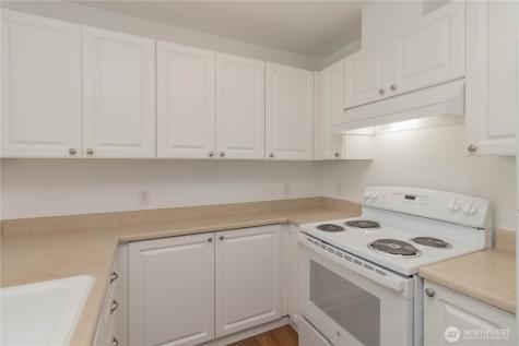 33020 10th Avenue SW Federal Way WA 98023
