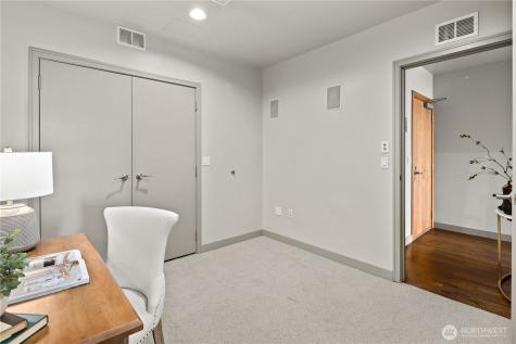 10650 NE 9th Place Bellevue WA 98004