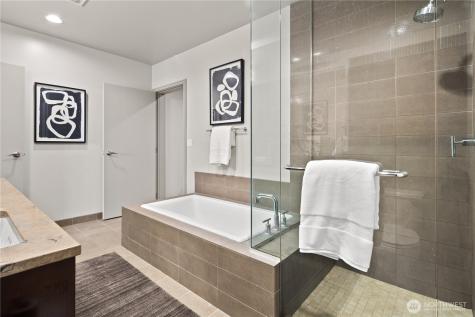 10650 NE 9th Place Bellevue WA 98004