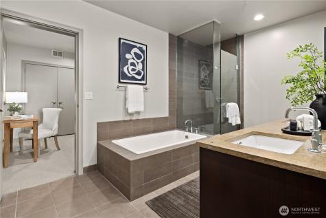 10650 NE 9th Place Bellevue WA 98004