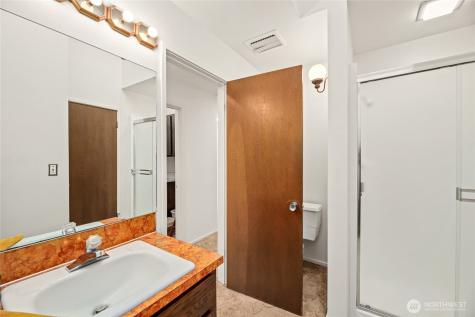 25126 142nd Avenue SE Kent WA 98042