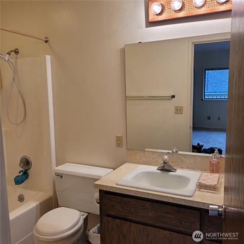 25126 142nd Avenue SE Kent WA 98042