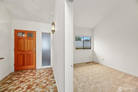 25126 142nd Avenue SE Kent WA 98042