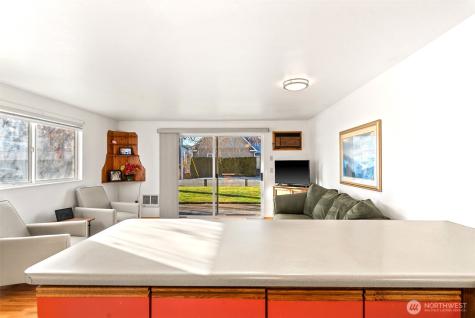 321 S 3rd Street Chelan WA 98816