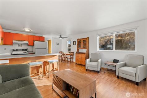 321 S 3rd Street Chelan WA 98816