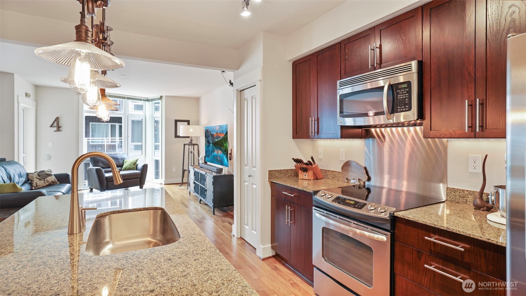 699 John Street Seattle WA 98109