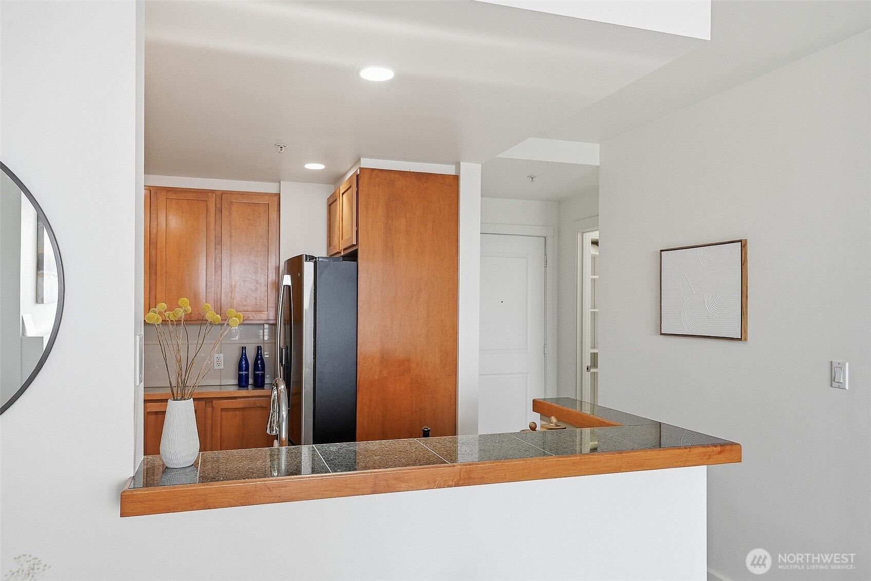 2607 Western Avenue Seattle WA 98121
