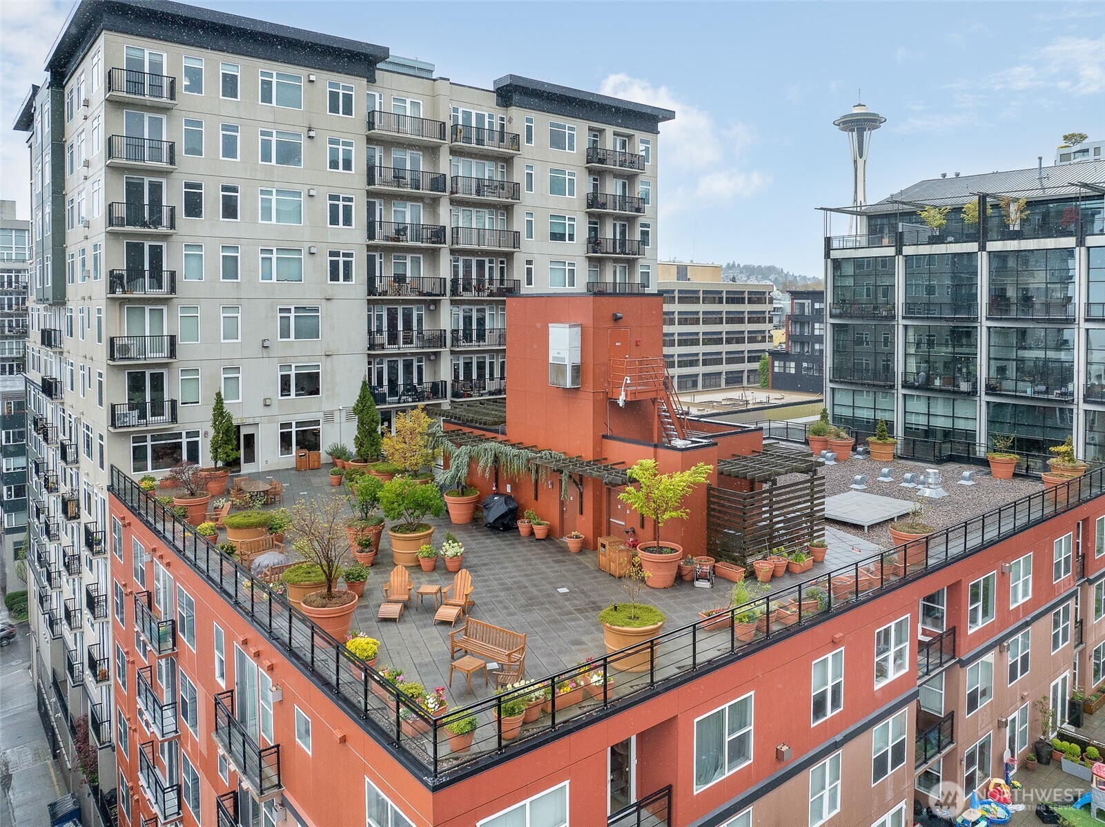 2607 Western Avenue Seattle WA 98121
