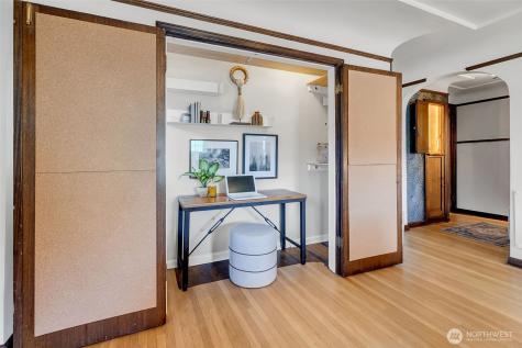 1120 17th Avenue Seattle WA 98122
