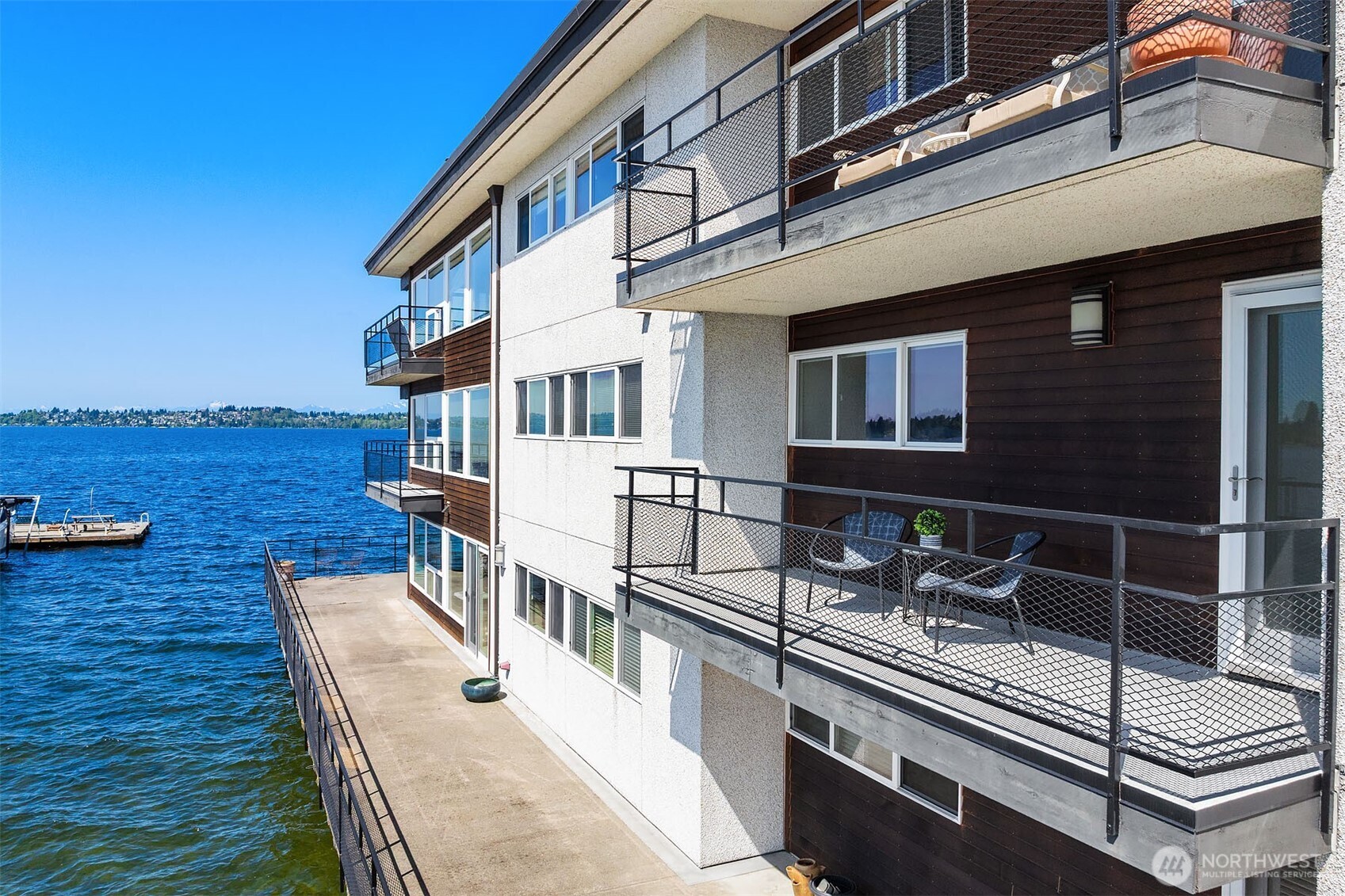 6201 Lake Washington Boulevard NE Kirkland WA 98033