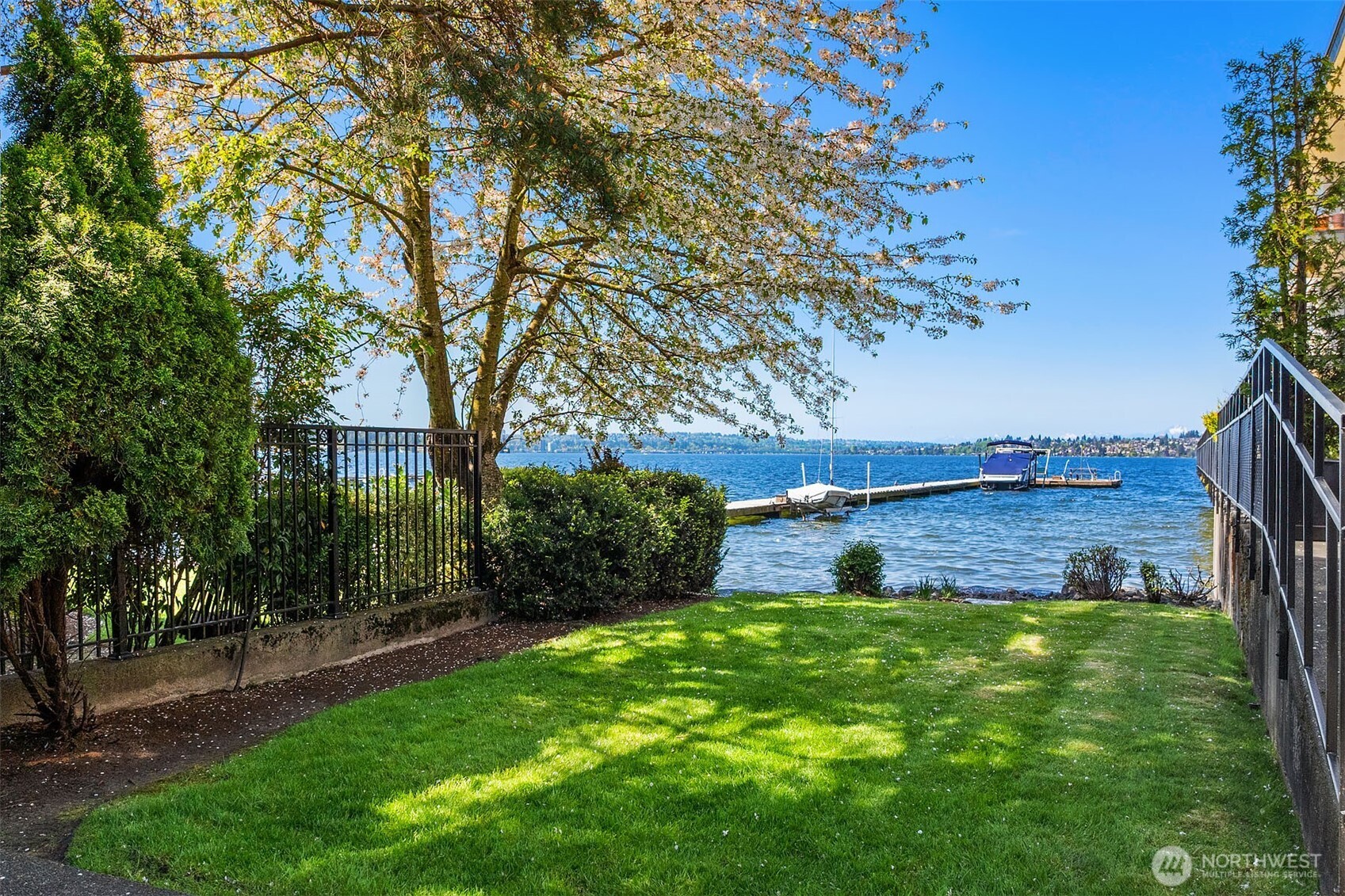 6201 Lake Washington Boulevard NE Kirkland WA 98033