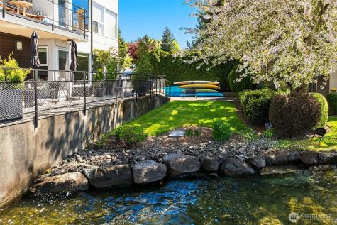 6201 Lake Washington Boulevard NE Kirkland WA 98033